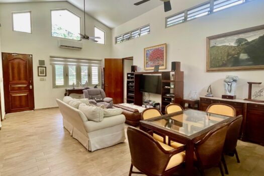 Exclusiva Calle Vanda